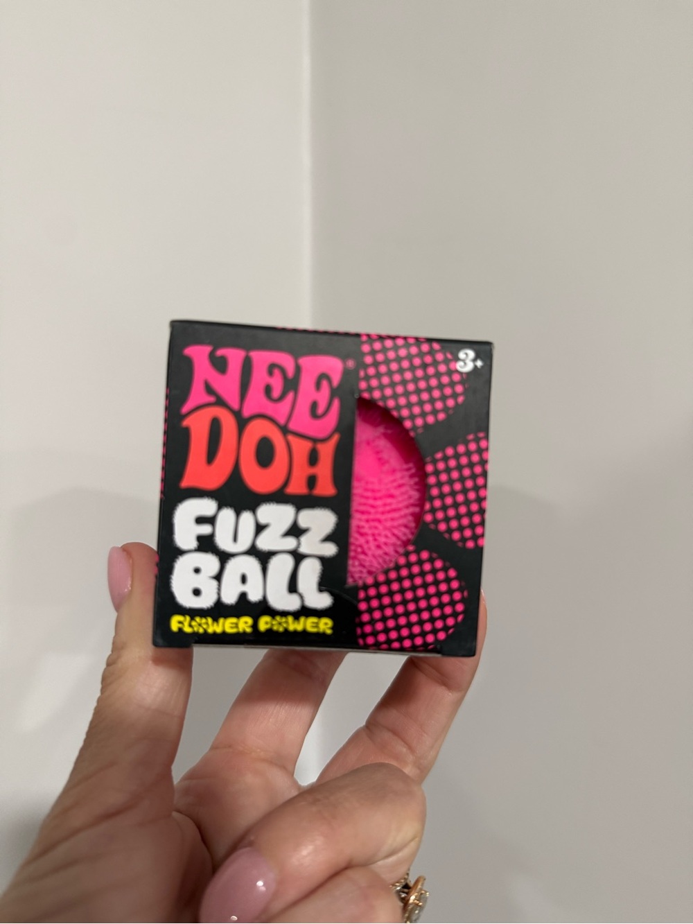 NeeDoh Fuzz Ball FLOWER POWER- Hot Pink